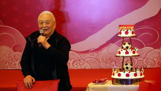 午夜成人在线视频