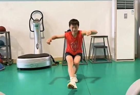 黄色a v视频